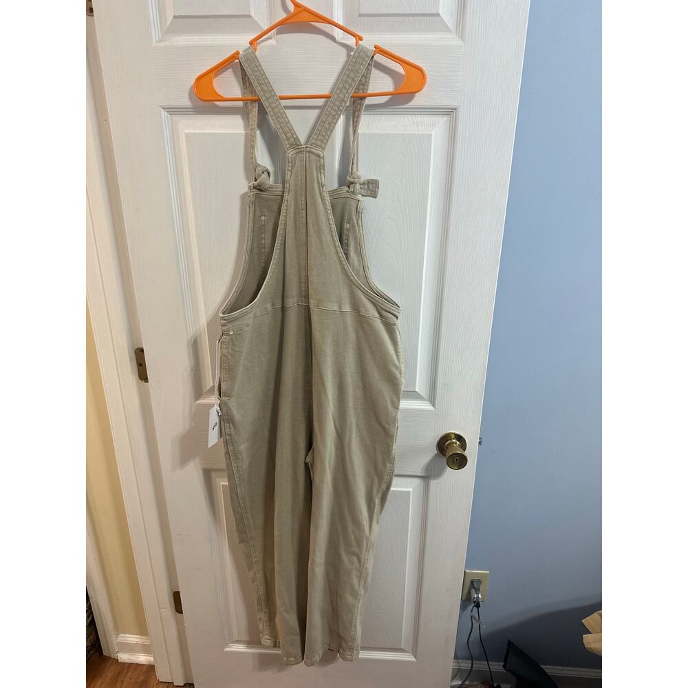 Zenana NWT Hazen Knot Strap Overalls Jumpsuit Sz M Tan Beige Womens - Picture 3 of 8
